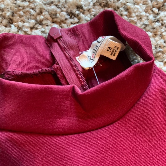 Red high neck cocktail dress - Picture 3 of 3